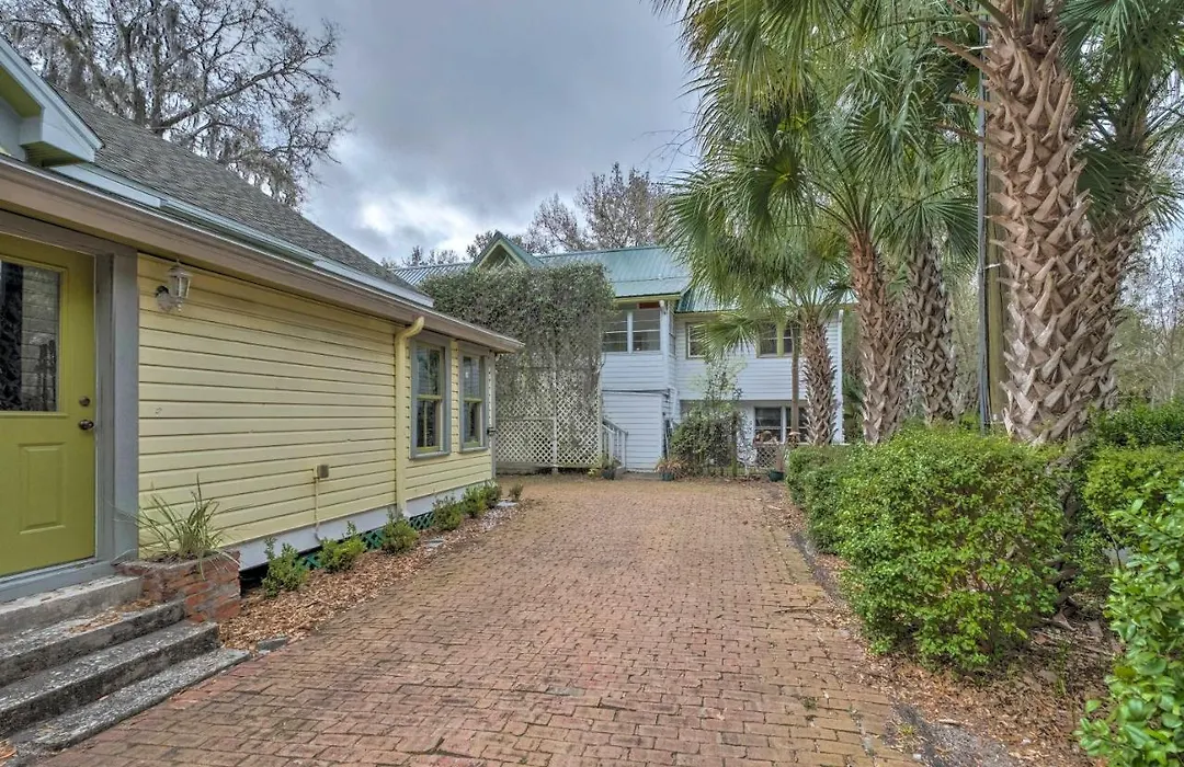 Charming Gainesville Townhome Less Than 2 Mi To University-1