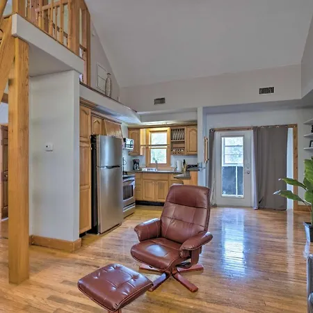 Charming Gainesville Townhome Less Than 2 Mi To University-3
